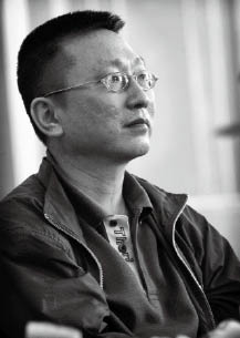 A black and white photo of the poet Bai Hua